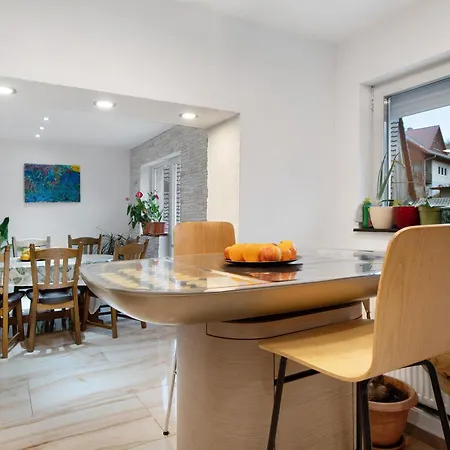 Apartment Haus