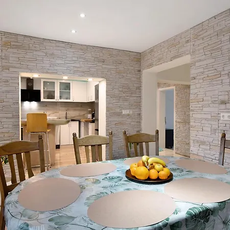 Apartment Haus